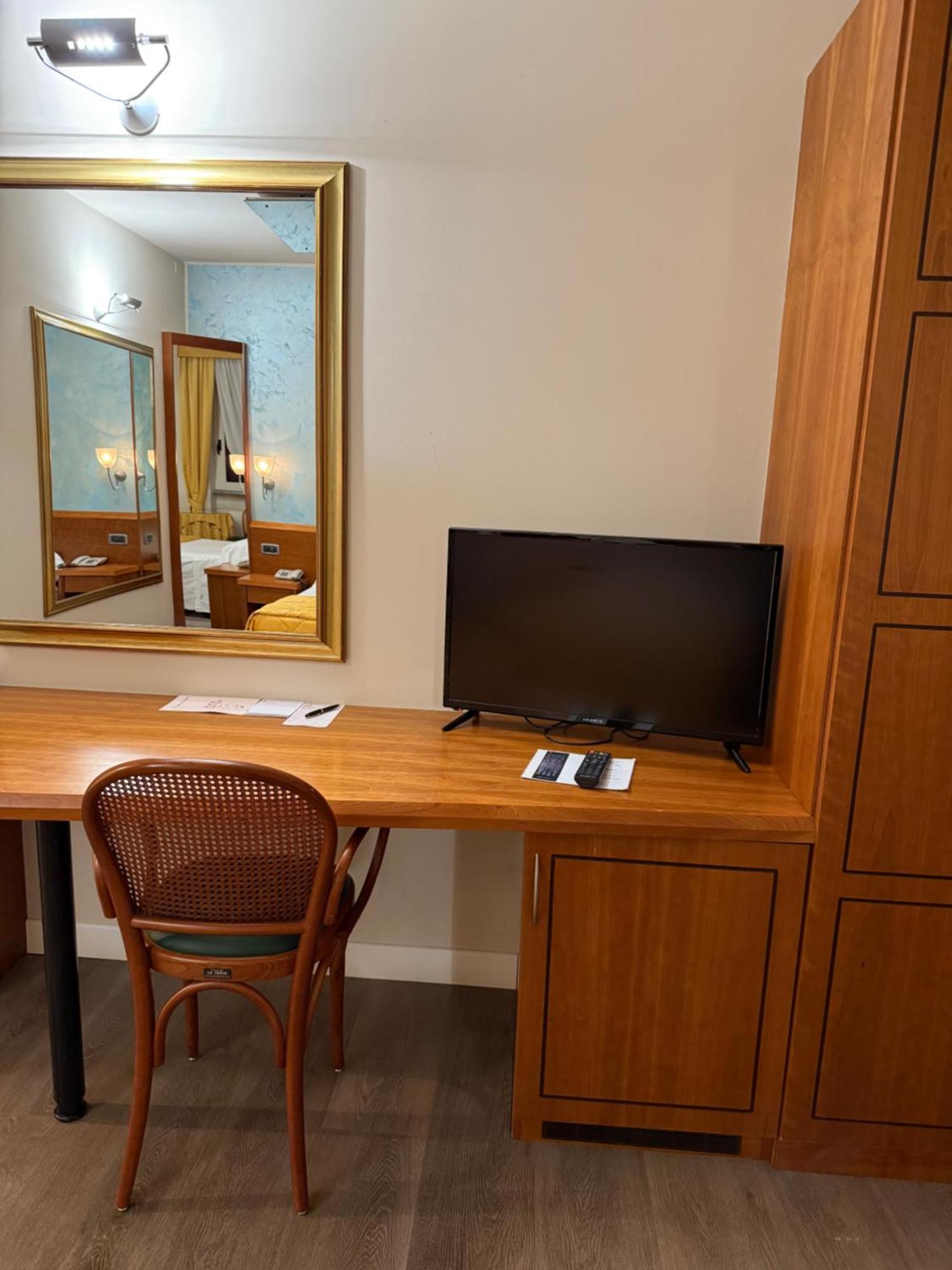 Hotel Motel Sporting Montodine Ngoại thất bức ảnh
