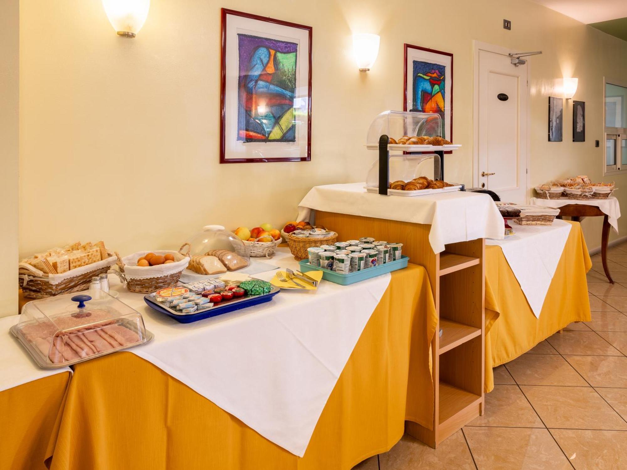 Hotel Motel Sporting Montodine Ngoại thất bức ảnh