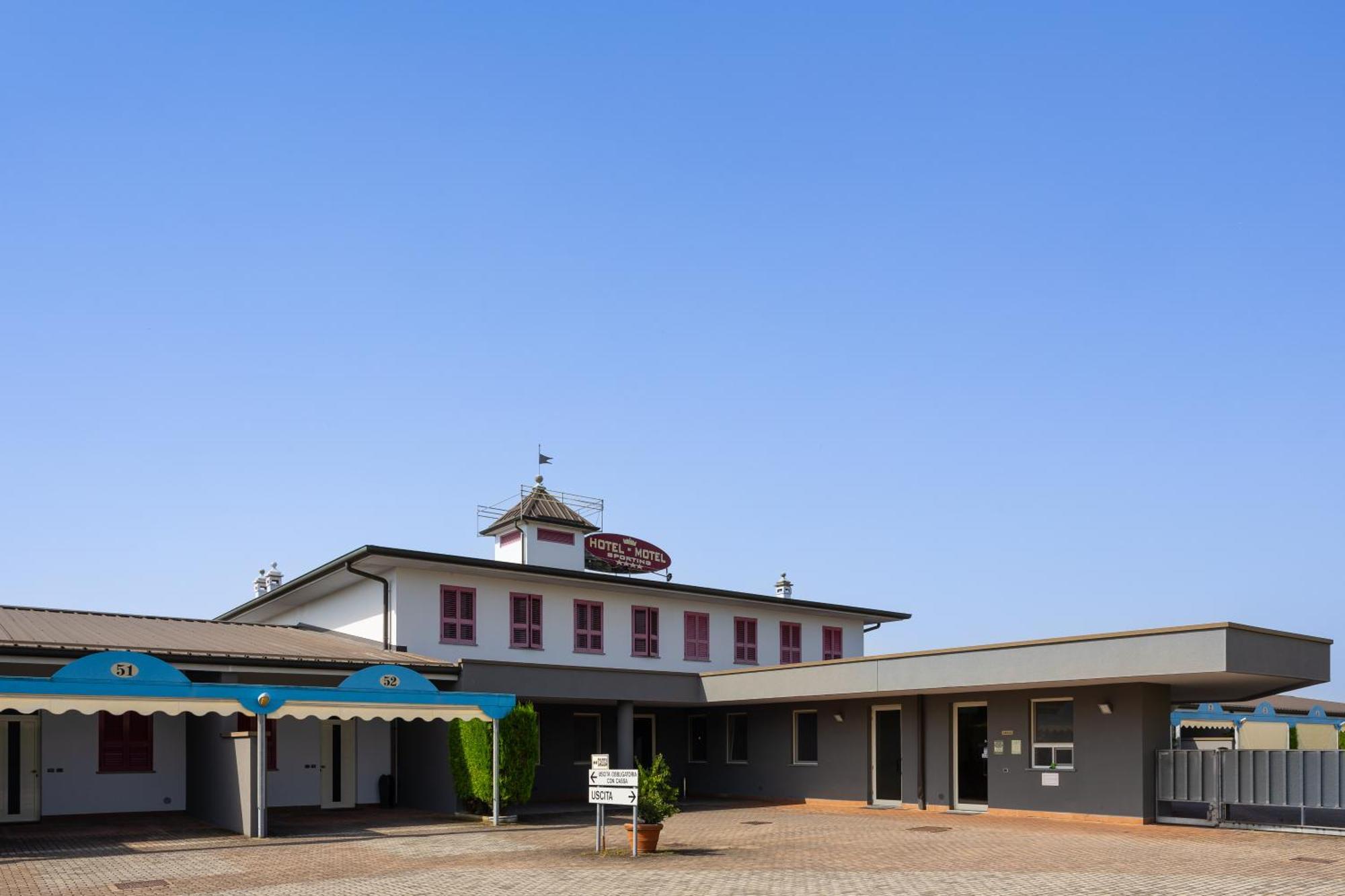 Hotel Motel Sporting Montodine Ngoại thất bức ảnh